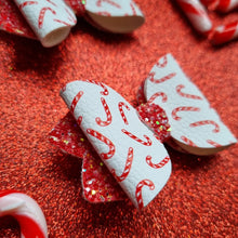 Load image into Gallery viewer, &quot;Candycane&quot; Mini Mia Piggy Bows
